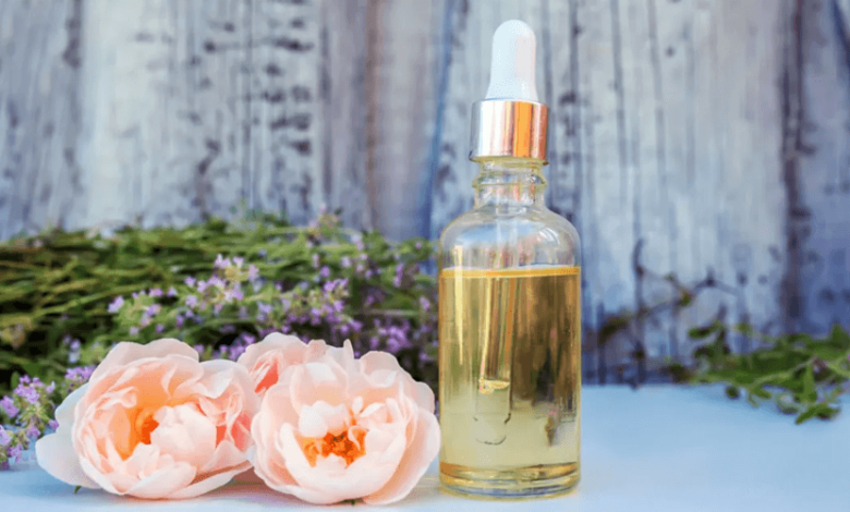 BENEFITS OF ROSE FACE OIL