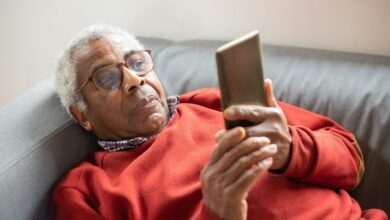 elizabeth bowes gregory s age