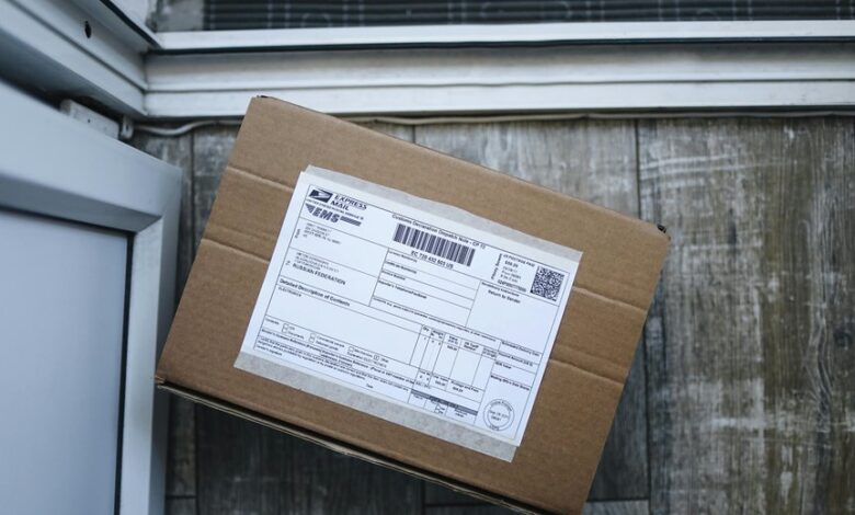 tracking shipment related lookup queries